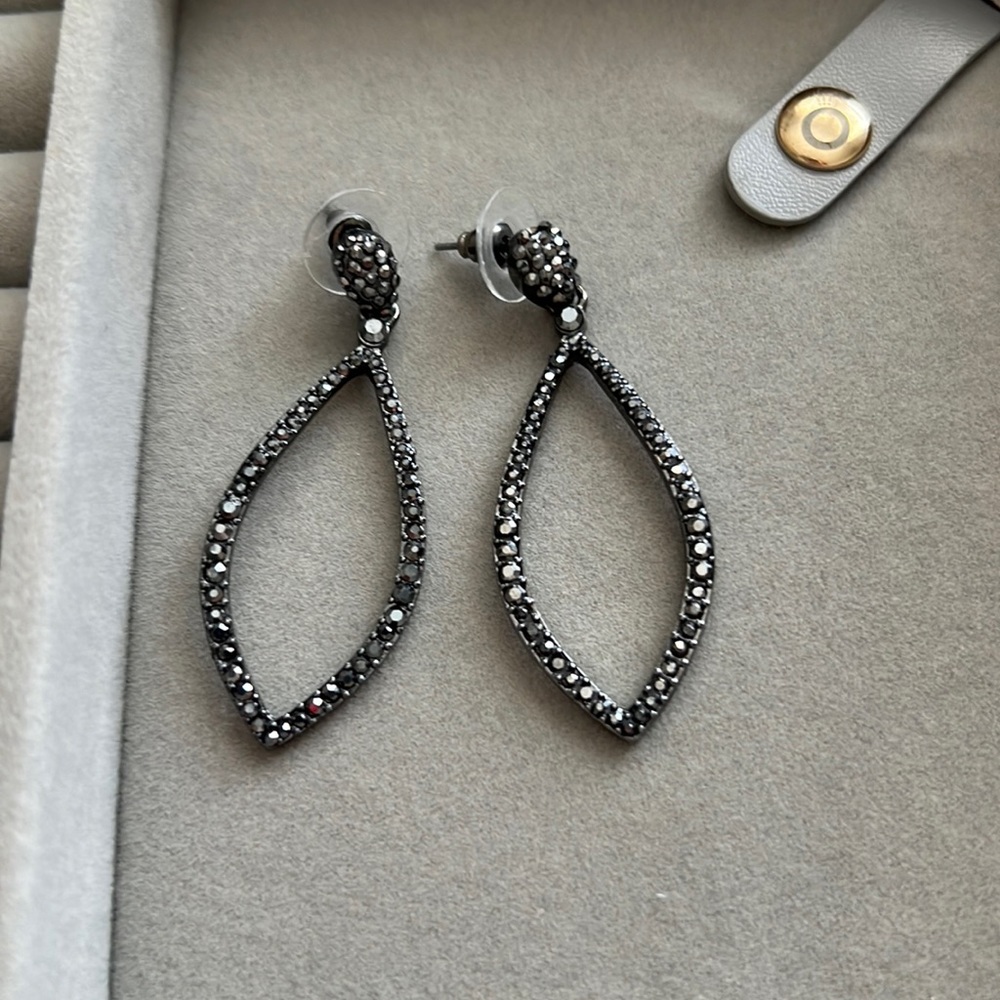 Gray Sparkly Earrings